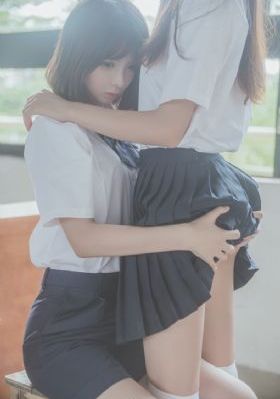 偷偷把女朋友闺蜜添高潮了视频_超清手机在线观看